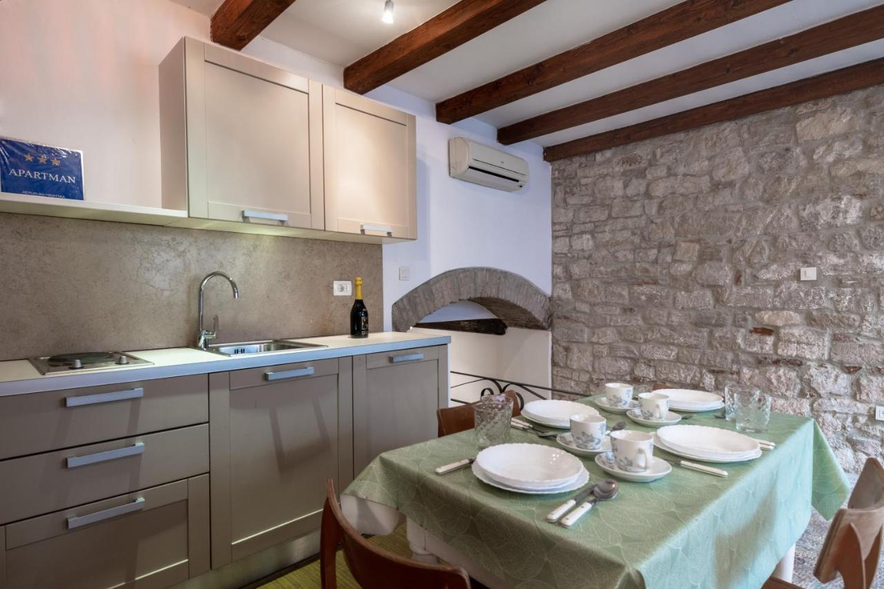 Apartment Blue Bay Free Parking Rovinj Buitenkant foto